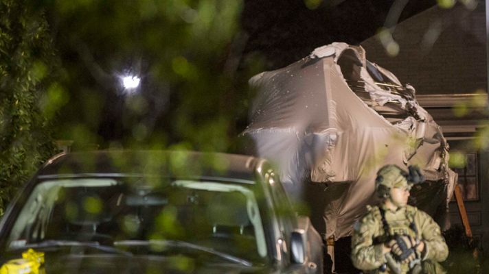 Informativo 24h - La policía captura vivo al segundo sospechoso de los atentados de Boston