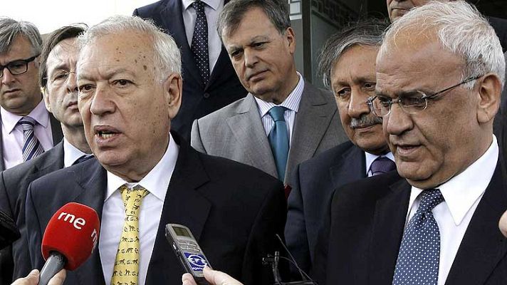 Telediario 1 - Margallo se reúne con Abbas
