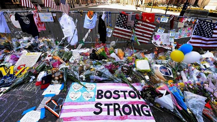 Telediario 1 - Telediario 4 en 4' - 21/04/13