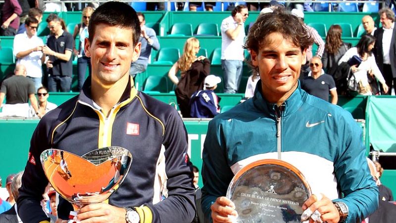 El serbio Novak Djokovic tiene como objetivo esta temporada ganar en Roland Garros, el único grande que le queda, y hoy puso los cimientos al destronar al español Rafael Nadal en su reino de Montecarlo, donde había triunfado los últimos ocho años al 