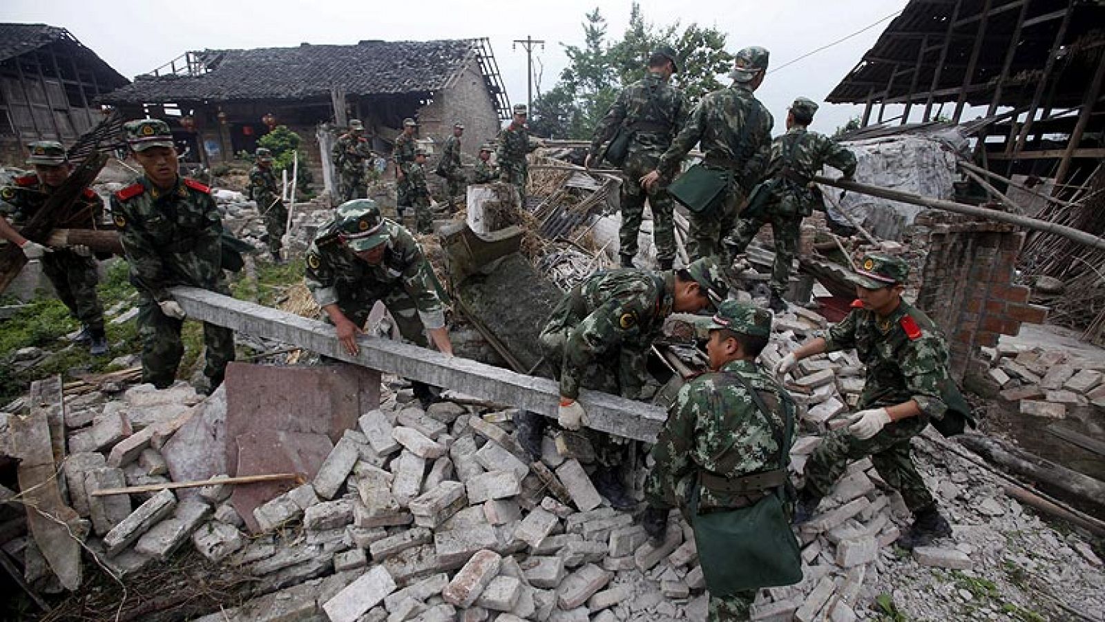 Informativo 24h: Ayuda por el terremoto de China | RTVE Play