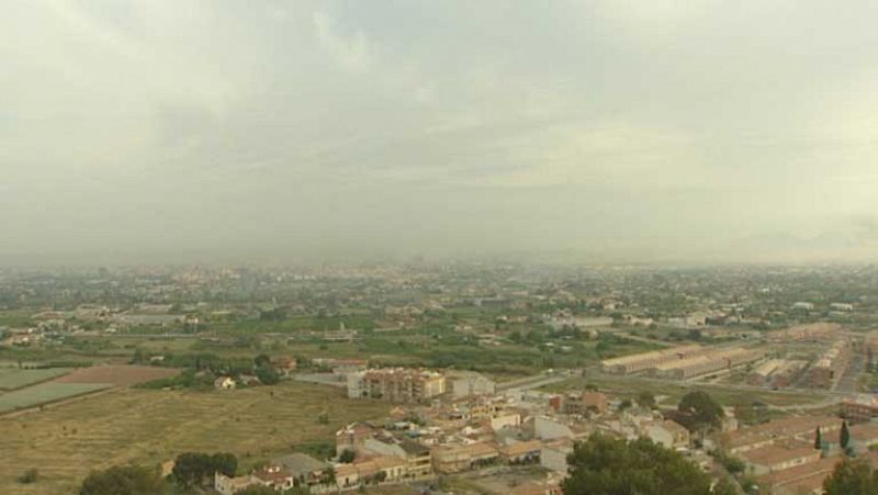 Viento fuerte en el Estrecho, Gerona y Almería