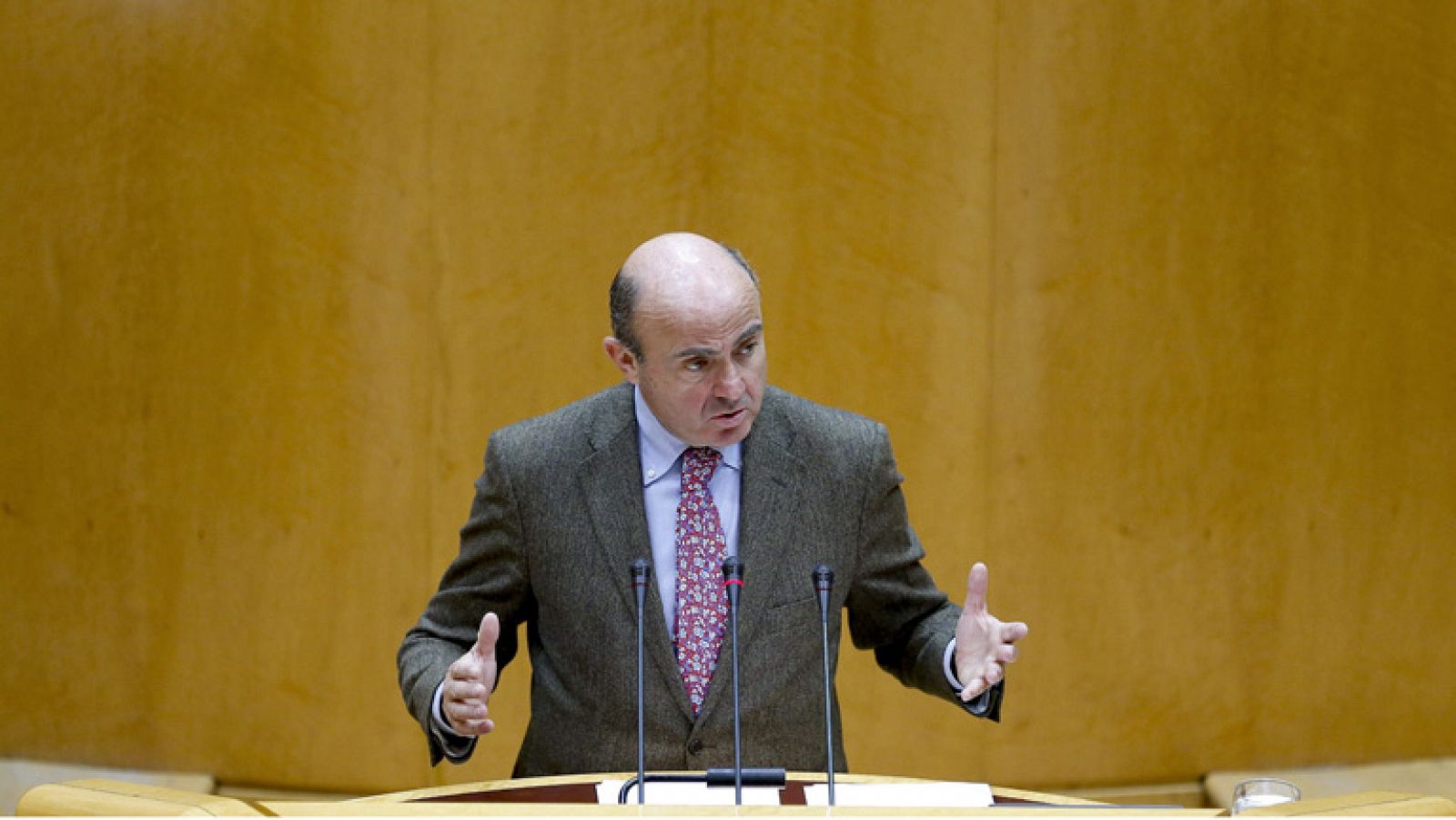 Luis de Guindos: "Las pensiones están absolutamente garantizadas" - Informativo 24h | Ver