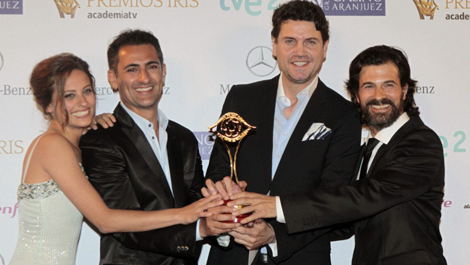 Isabel se lleva el Premio a Mejor Dirección de Arte - Premios Iris - Academia de la Televisión | Ver