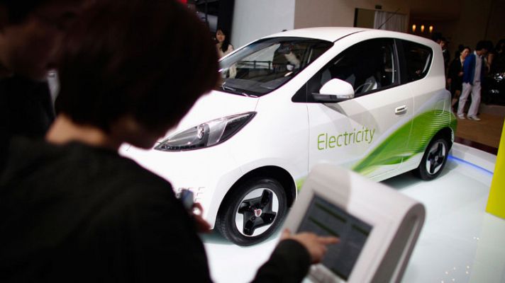 El Gobierno destina diez millones de euros en ayudas a la compra de coches eléctricos