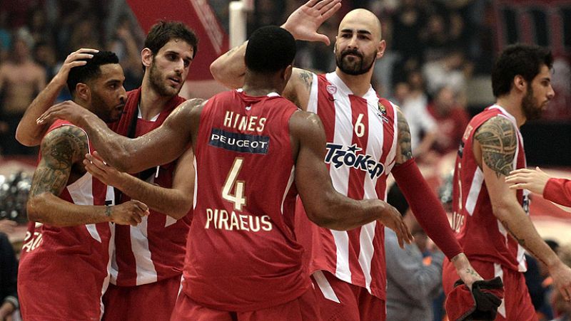 El equipo griego Olympiakos será el cuarto pasajero de la Final Four de la Euroliga en Londres, tras eliminar al Efes turco.