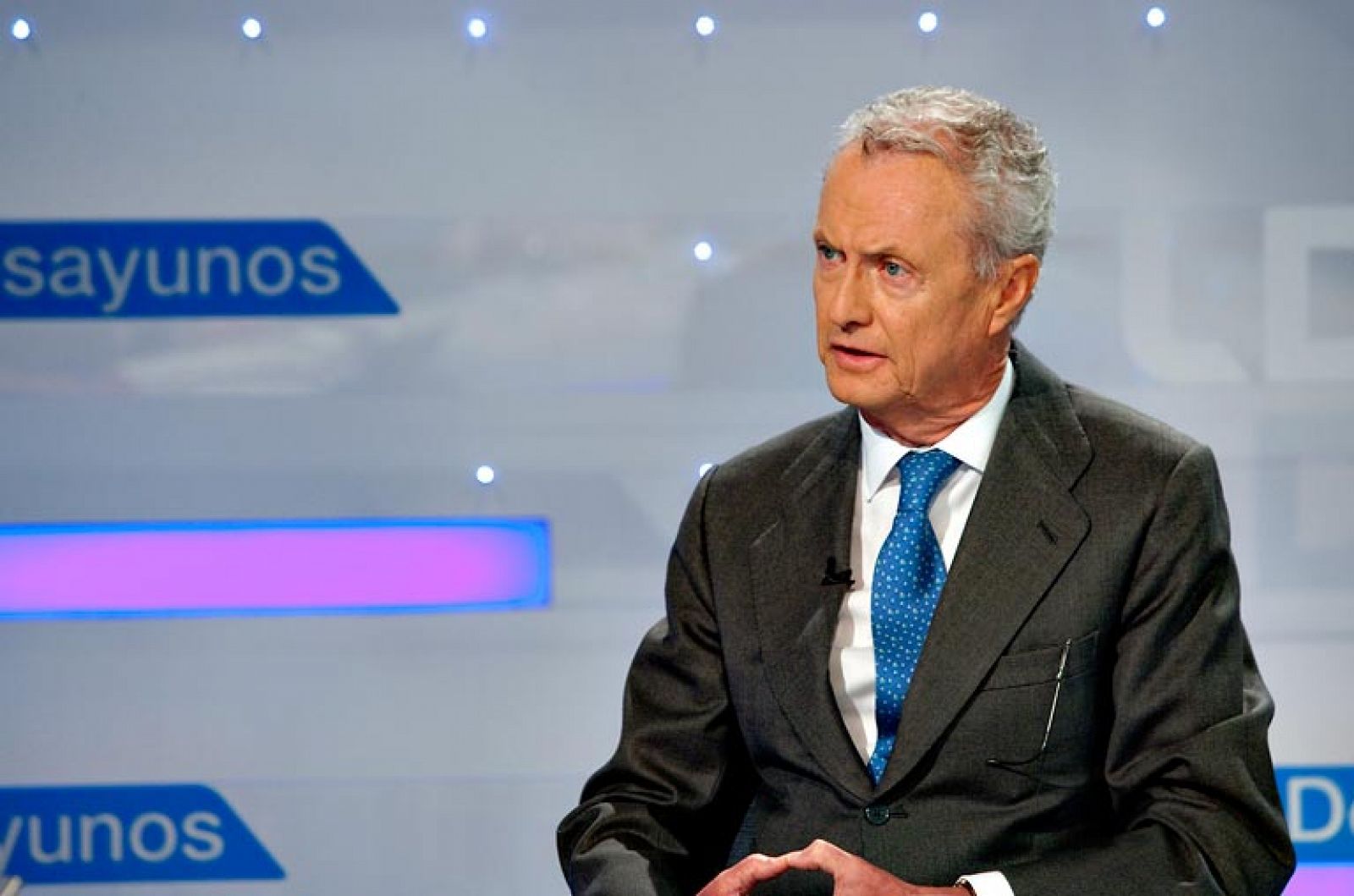 Morenés: el repliegue de Afganistán "es la parte más difícil" de la operación militar - Los desayunos | Ver