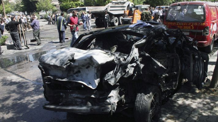 Otro coche bomba en el centro de Damasco causa una decena de muertos