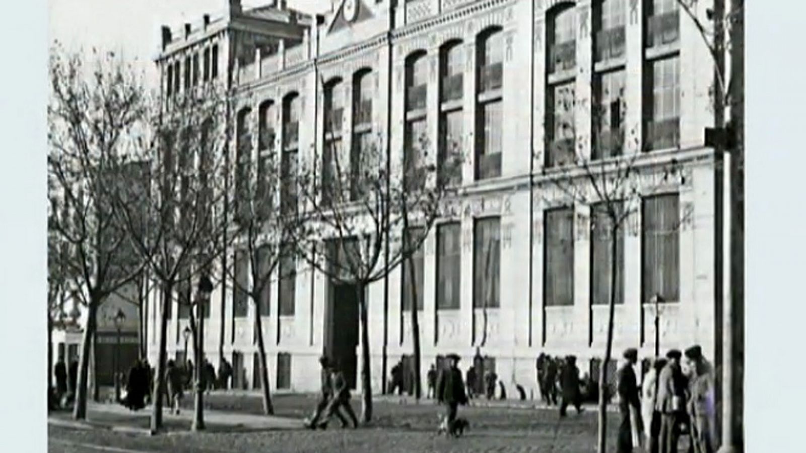 Telediario 1: El edificio que alberga la Casa Encendida cumple cien años | RTVE Play