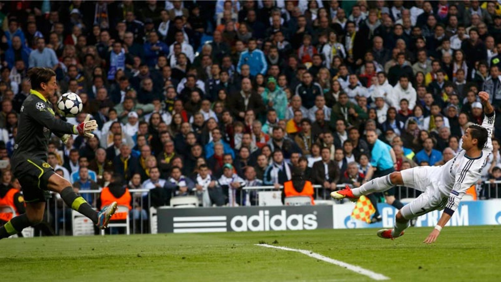 Los goles del Real Madrid - Borussia Dortmund llegaron en los últimos 10 minutos, el momento de más garra. Pero el mejor fútbol de los blancos se pudo ver en el arranque del partido. En esos primeros minutos, el equipo blanco pudo dejar sentenciado e