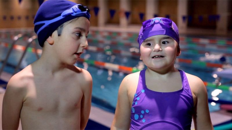Redes - Pregúntale a Punset - ¿Por qué los delfines hacen 'clu, clu'?