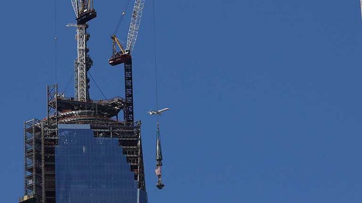 Telediario 1 - Colocan la antena del nuevo World Trade Center en la zona cero de Nueva York