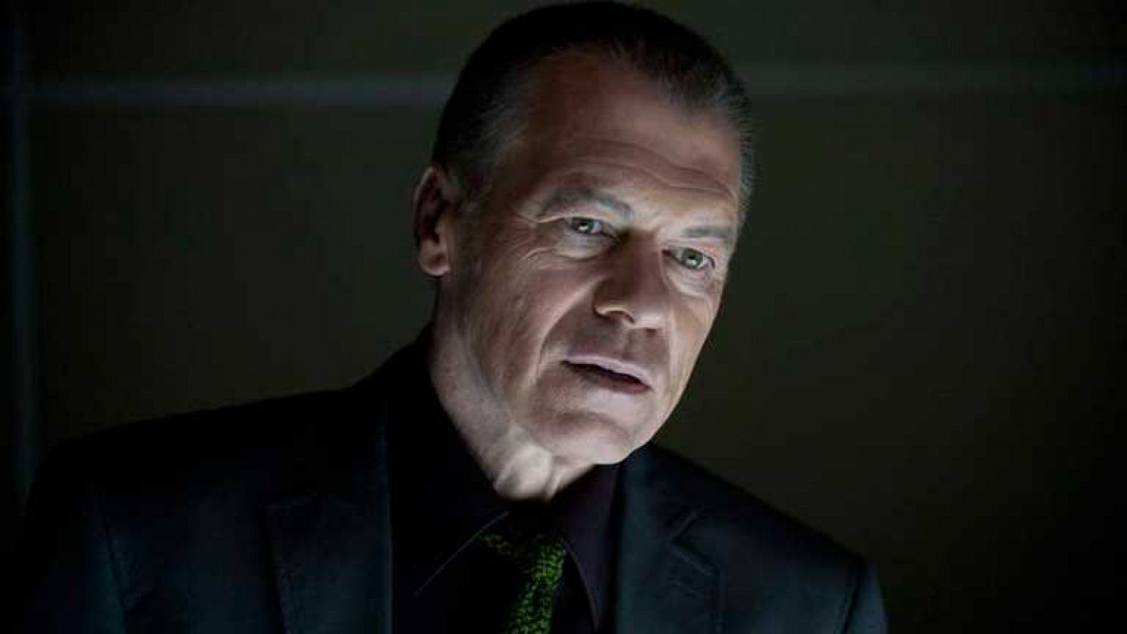 Unidad Central Operativa - Trabajo, trabajo, trabajo - Capítulo 5 - Loli, una adolescente de 13 años, ha desaparecido de la casa de sus padres situada en un pequeño y solitario pueblo de la provincia de Madrid - Ver ahora