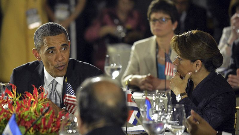 Obama  se reúne con los presidentes centroamericanos en Costa Rica