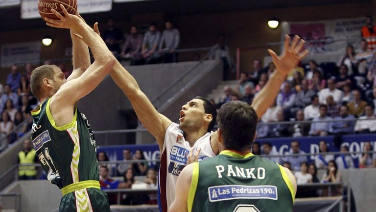 Baloncesto en RTVE: Blu:sens Monbus 65-69 Unicaja Málaga | RTVE Play