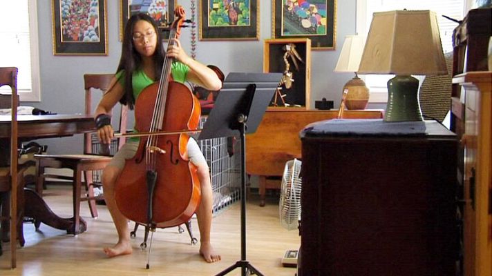 Documentos TV - Entre dos mundos - Avance