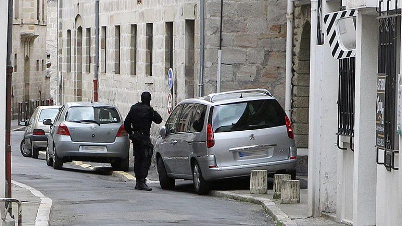 Detenidos seis presuntos miembros del aparato logístico de ETA en Francia