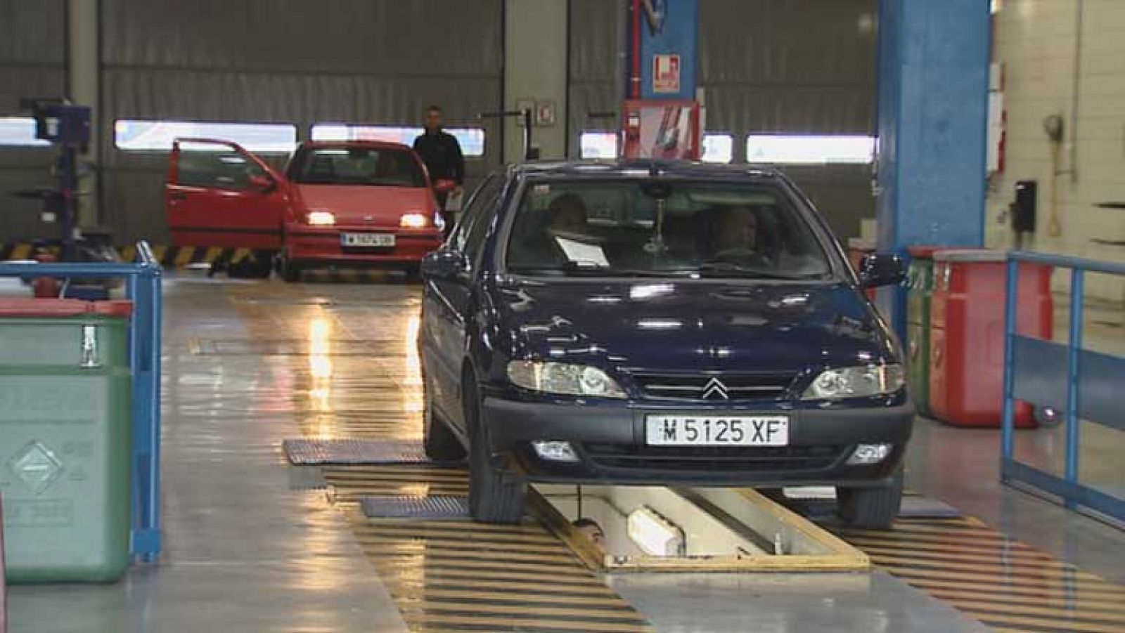 El Gobierno estudia que los concesionarios puedan realizar las ITV