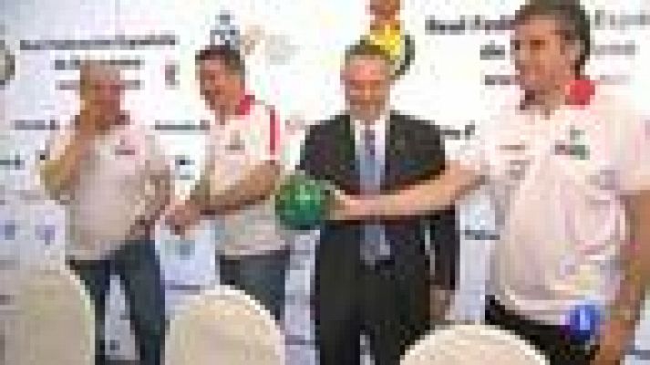 Telediario 1 - Manolo Cadenas es presentado como nuevo seleccionador de balonmano