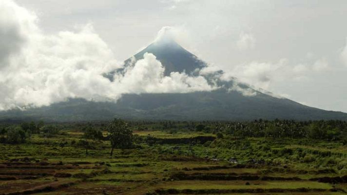 Telediario 1 - Fallece una española en Filipinas