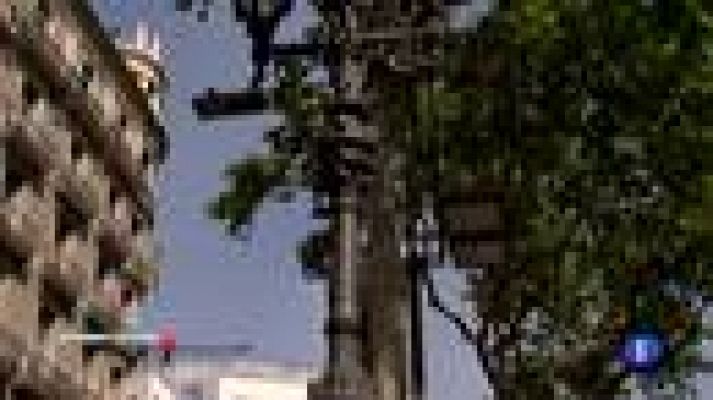 Telediario 1 - En Barcelona se preparan por si se canta el alirón el miércoles