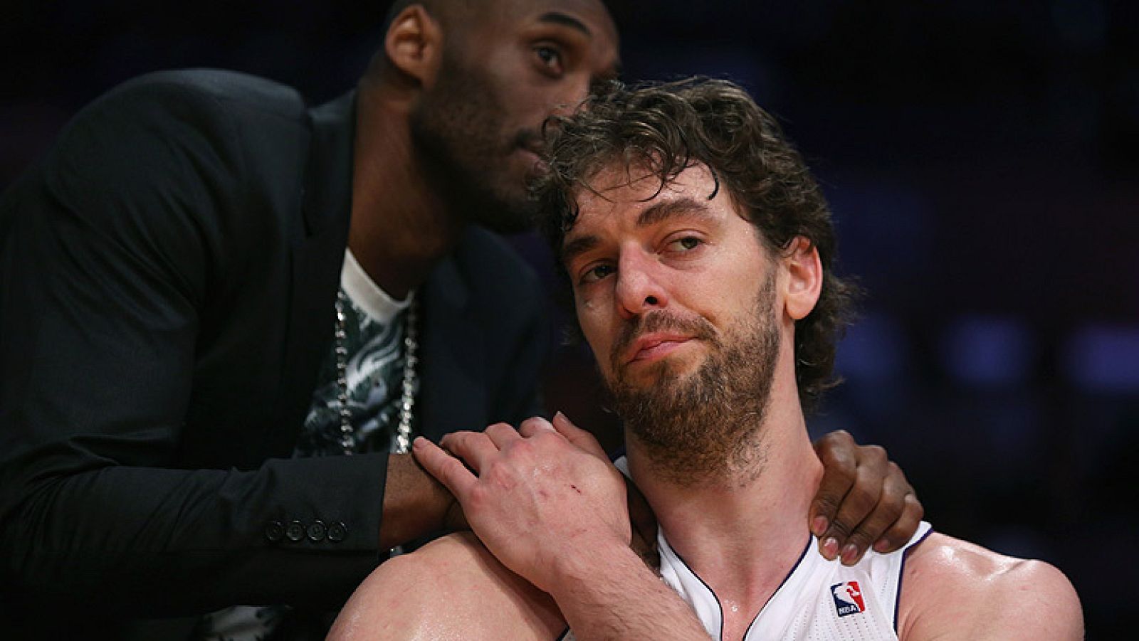 Pau Gasol va a ser sometido a un tratamiento intensivo para regenerar sus rodillas después de una temporada lastrado por los problemas físicos. Se complica, por tanto, su presencia en el Europeo con España.