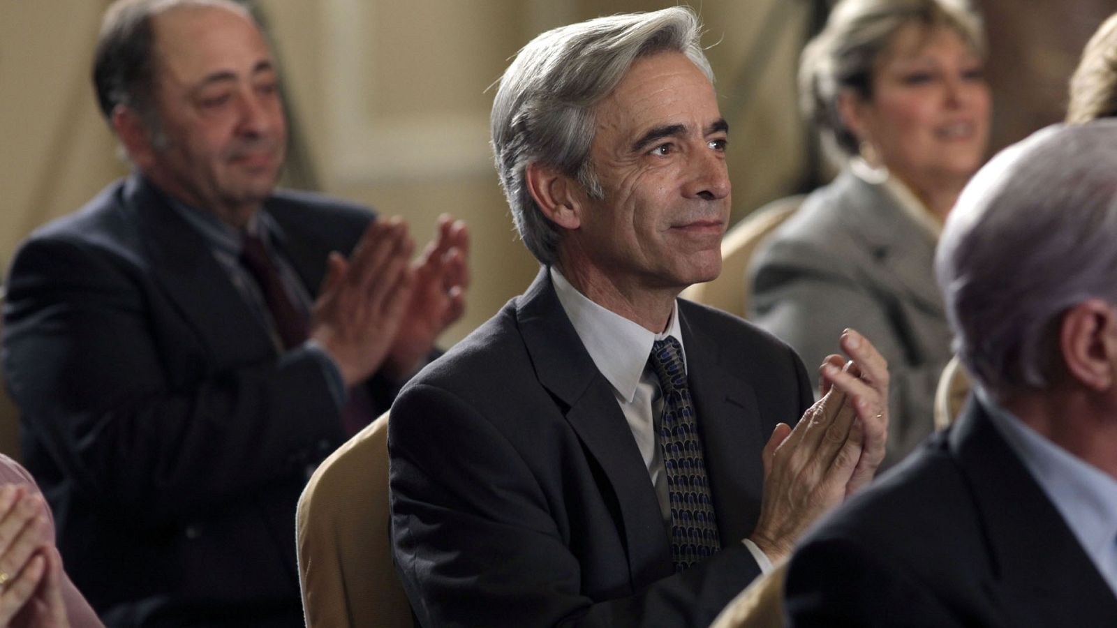 Cuéntame cómo pasó - T14 - Episodio 19: Pollito - Ver ahora