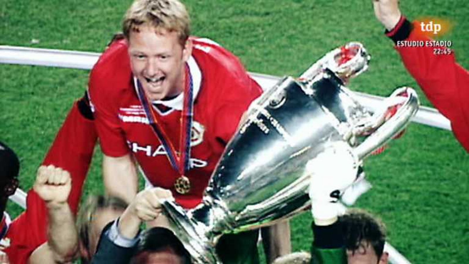 Magazine Champions League: Magazine UEFA Champions League nº30 | RTVE Play