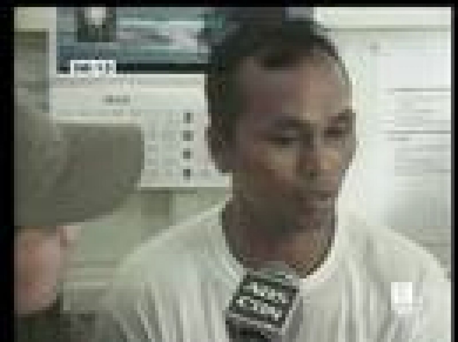 Los buceadores no han encontrado supervivientes en el naufragio de un ferry en Filipinas a causa de un tifón.