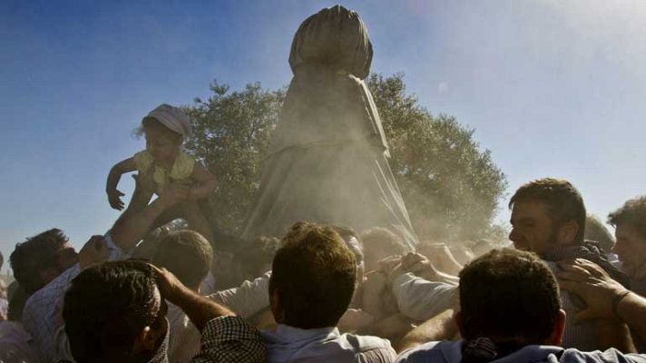 Telediario 1 - Un millón de personas en El Rocío