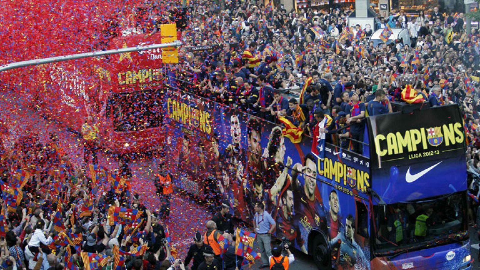Telediario 1: La fiesta del Barcelona por las calles | RTVE Play