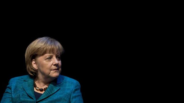 Telediario 1 - Libro sobre el pasado de Merkel