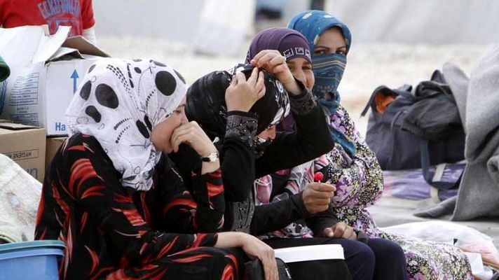 Telediario 1 - Adolescentes sirias vendidas