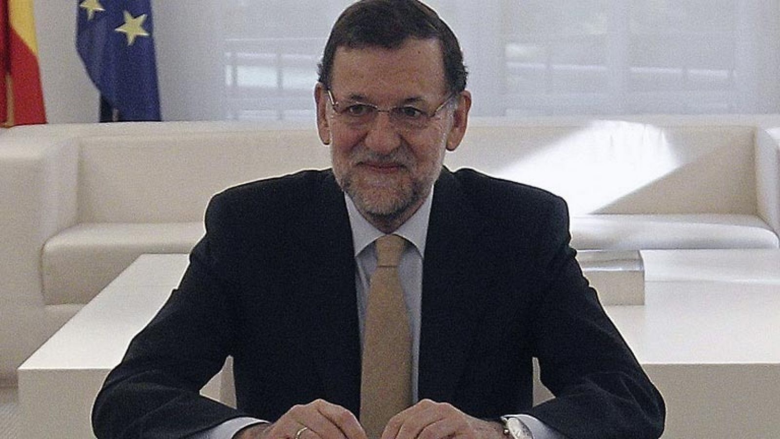 Rajoy pide a sus barones "sentido común" con el déficit y dice que "la discusión pública no es útil" - Informativo 24h | Ver