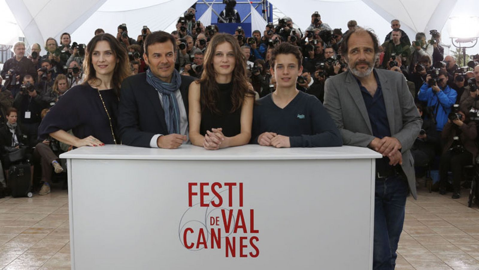 Telediario 1: Inauguración del festival de Cannes | RTVE Play