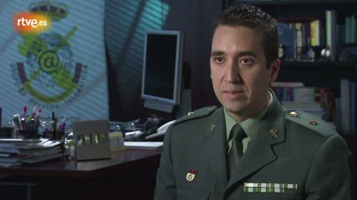 Crónicas - Comandante Óscar de la Cruz, jefe del Grupo de Delitos Telemáticos de la Guardia Civil: "el cibercrimen se ha profesionalizado"