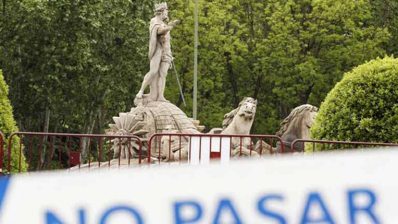 La Copa se ha paseado por Madrid. Por delante de Neptuno y de La Cibeles, que en las próximas horas serán los puntos calientes de Madrid, uno si gana el Atleti y otro si lo hace el Madrid. 