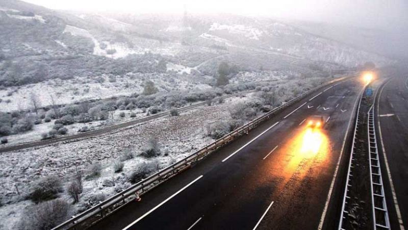 Viento en el sureste y nevadas en las montañas de la mitad norte