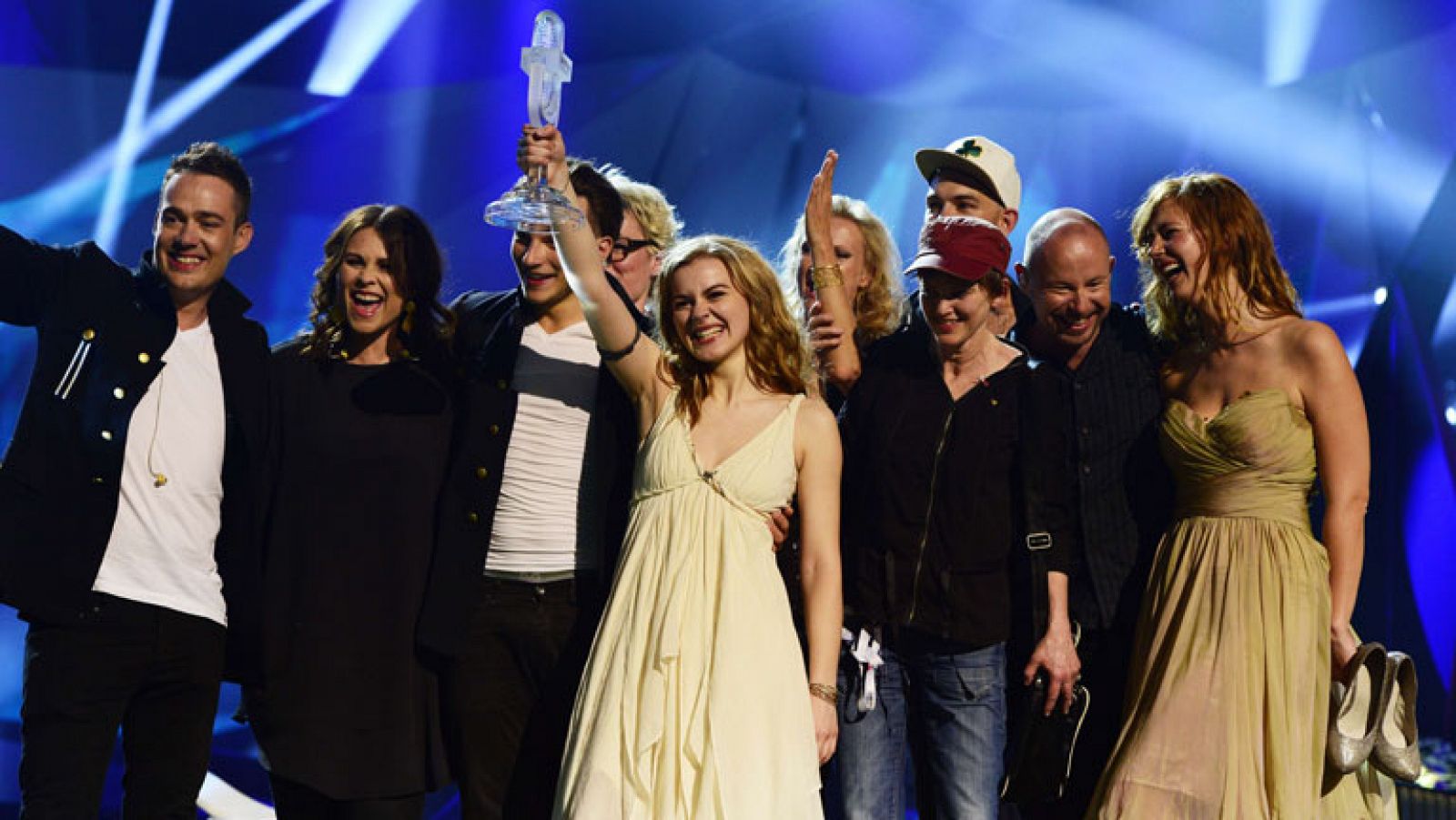 Telediario 1: Estallido kitch en Eurovisión | RTVE Play