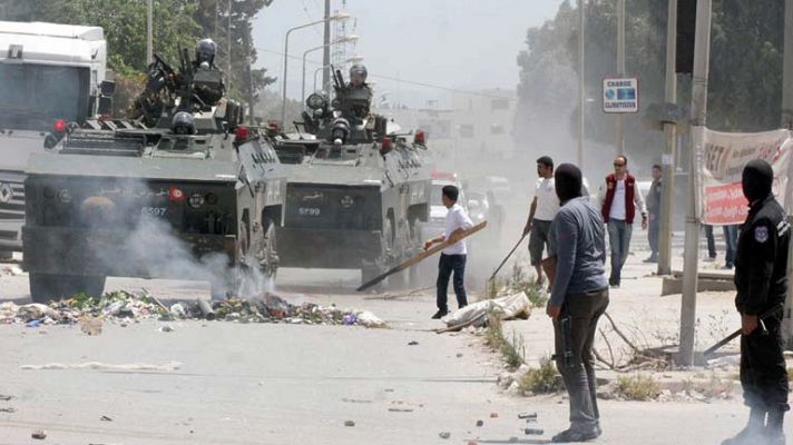 Enfrentamientos en Túnez