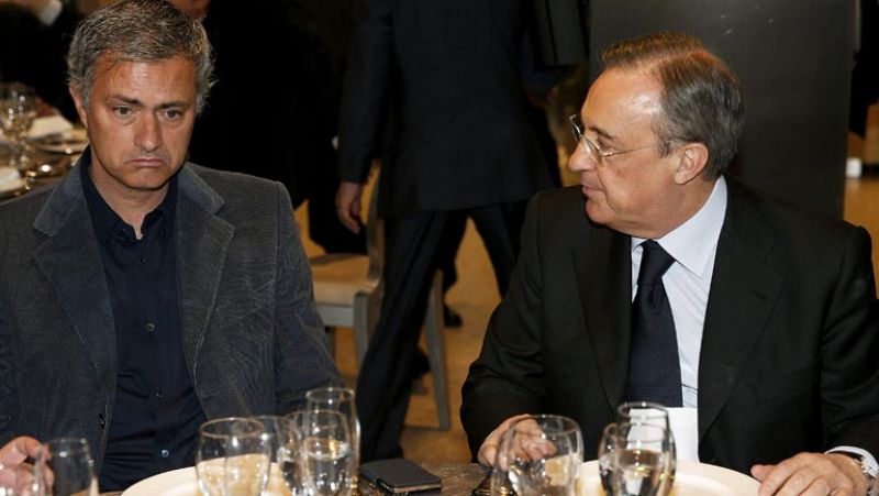 Florentino Pérez anuncia el adiós de Mourinho