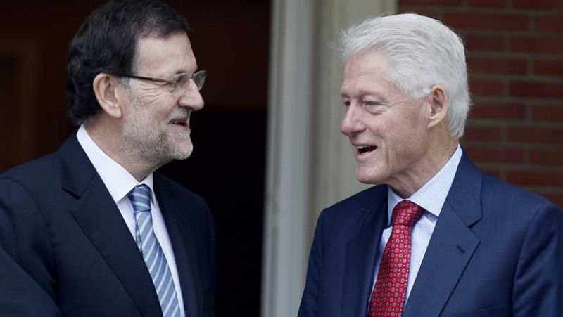 Clinton en España para hablar de empleo juvenil