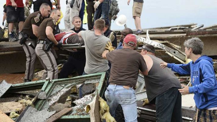 Telediario 1 - Moore convertido a escombros