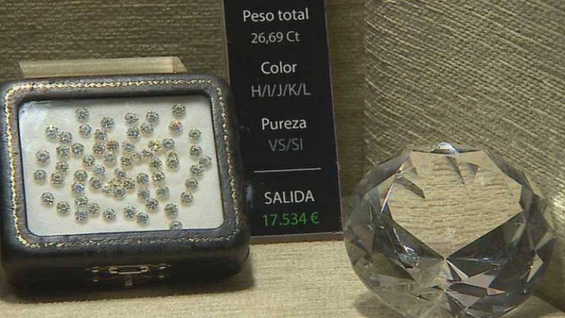 Hacienda subasta por primera vez joyas incautadas en operaciones de contrabando