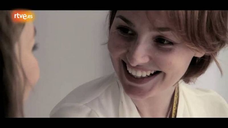 Código Emprende - María Cozar: "María Cozar Couture". Firma de moda para mujer 