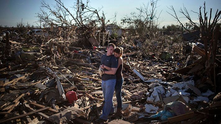 La población de Oklahoma vive entre las ruinas y el temor a nuevos tornados