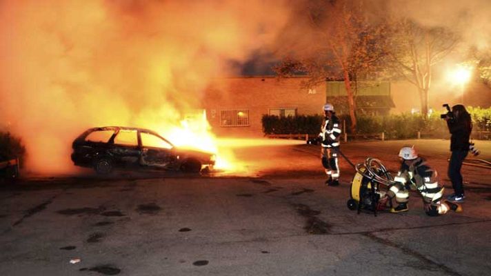 Telediario 1 - Disturbios en Estocolmo