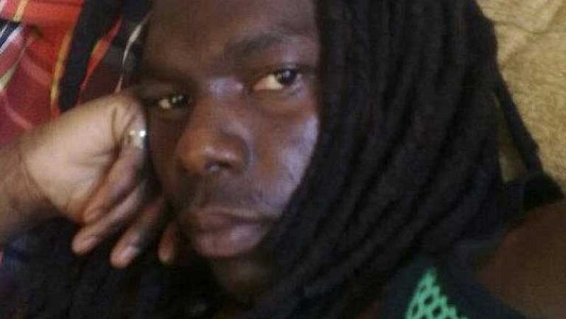 Destituido el gerente del hospital de Mallorca por no atender a un inmigrante en situación irregular 