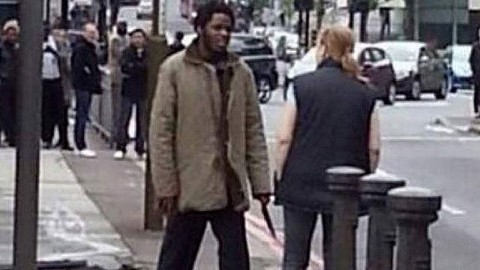 La mujer que plantó cara al asesino de Londres:"Pensé que lo que había que hacer era hablar con él" | Ver