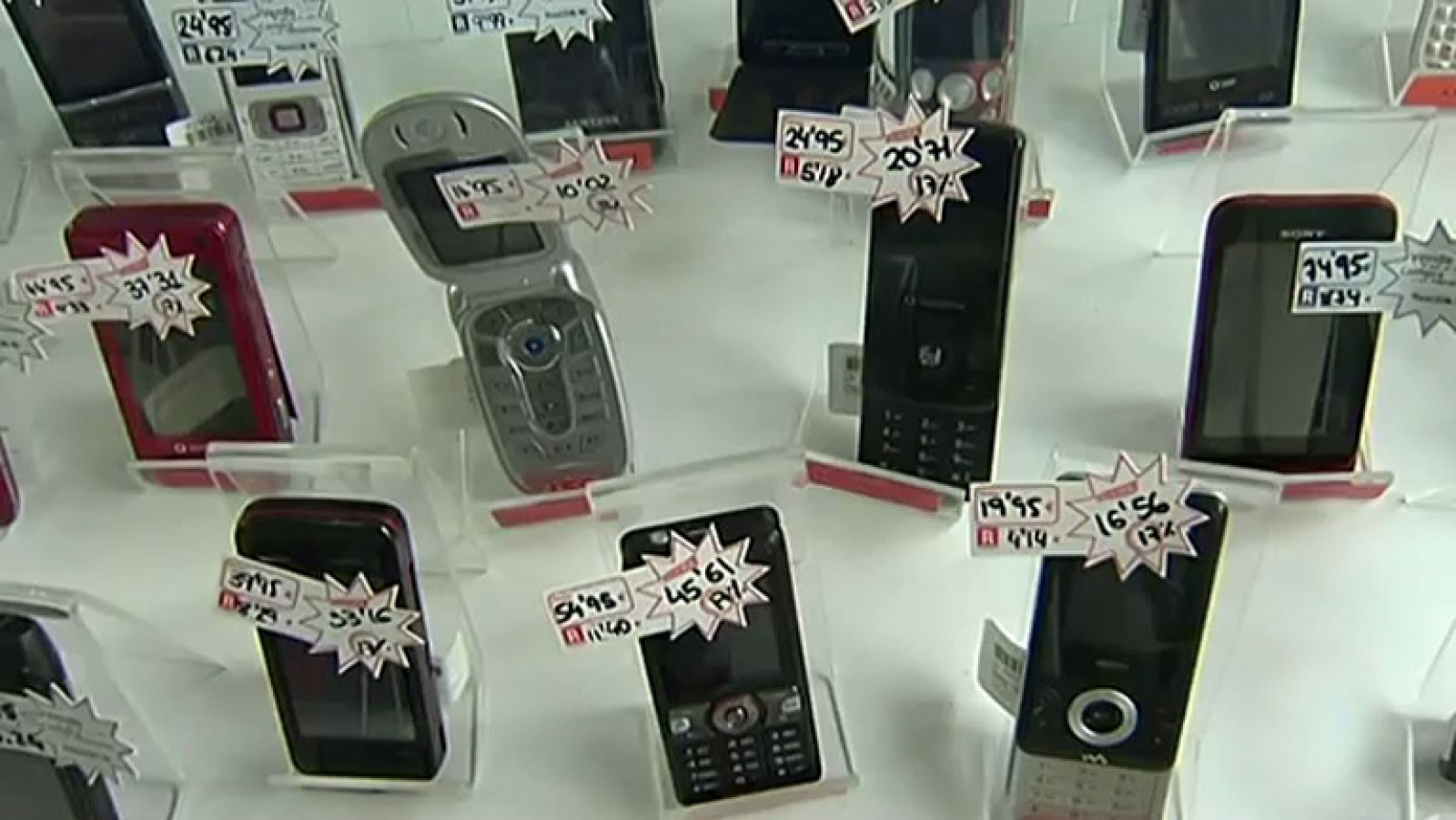 Con la crisis cada vez son más los que intercambian o venden cosas | Ver